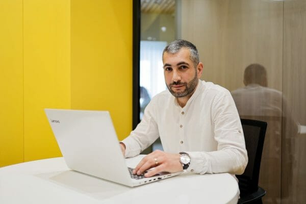 Staff-Yerani-Travel-3-600x400